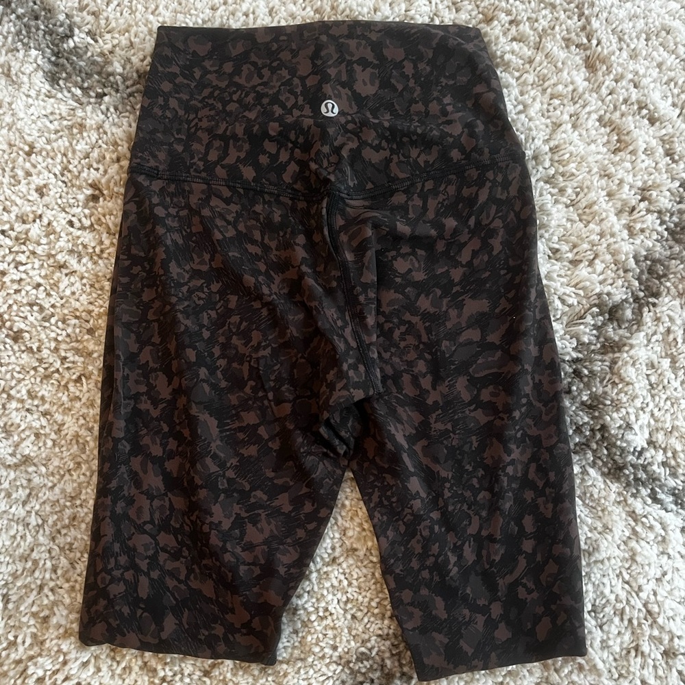 Lululemon Align High Rise Pant 25” Size 2 Wild Thing Camo Brown Earth Multi